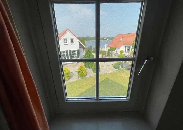 בית נופש Freistehendes Am Naehe Roermond Heel